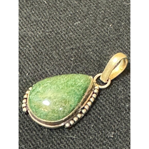 Vintage Teardrop Green Stone Pendant With Intricate Silver Accents - Picture 2 of 6